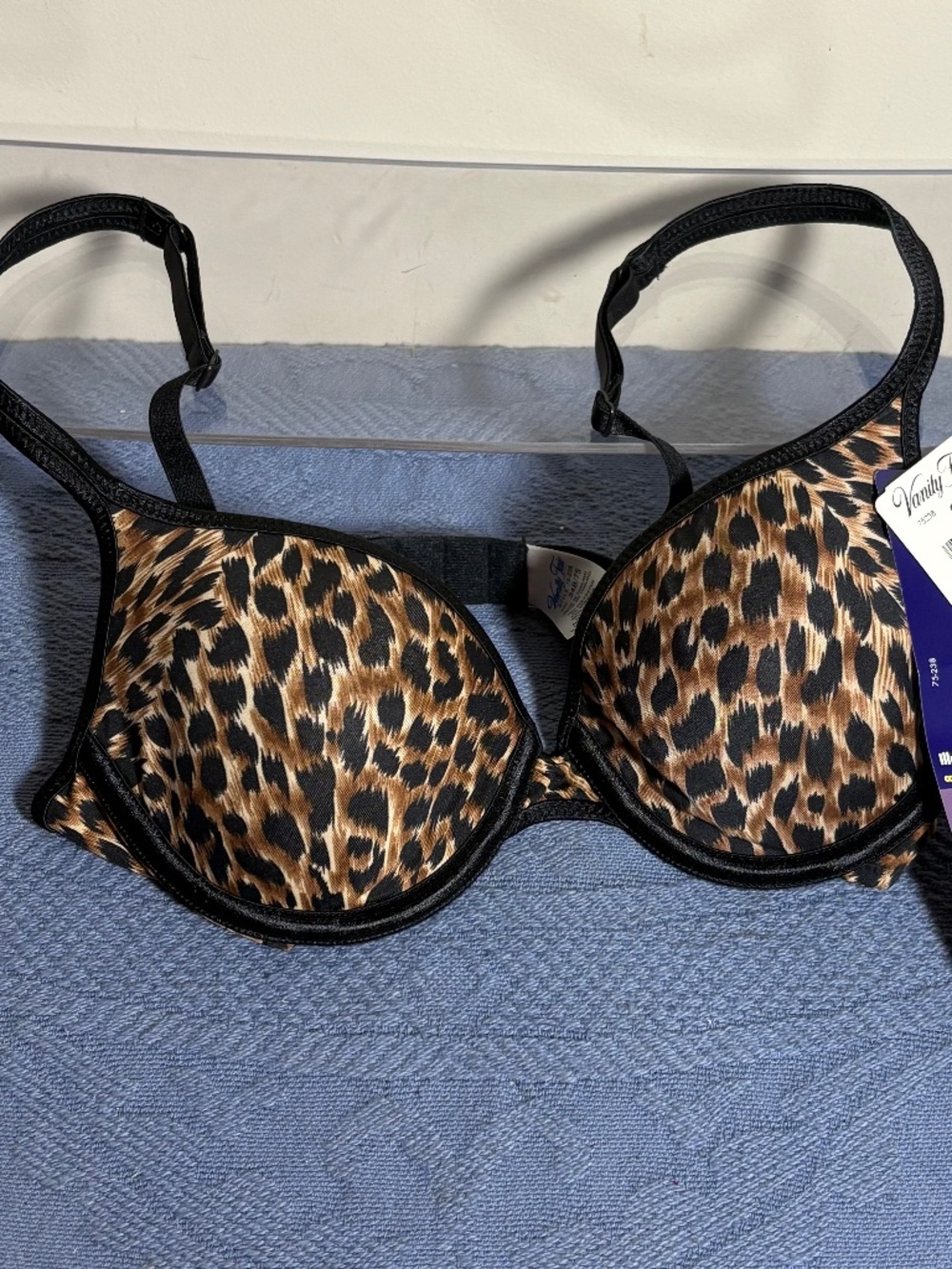 Vintage VANITY FAIR ILLUMINATION Leopard Print Bra, Size 34B